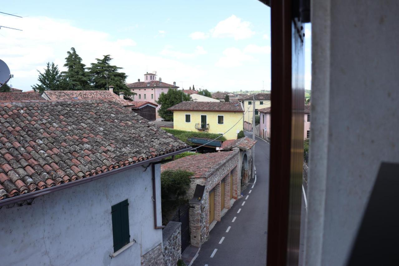 Le Camere Dell'Ancora Monzambano Esterno foto